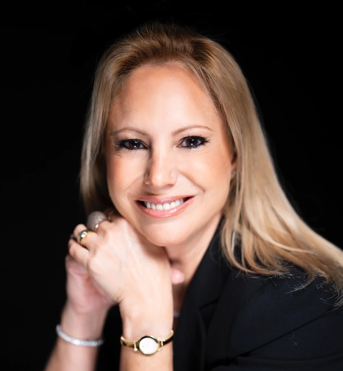 Dr. Miri Kenig portrait